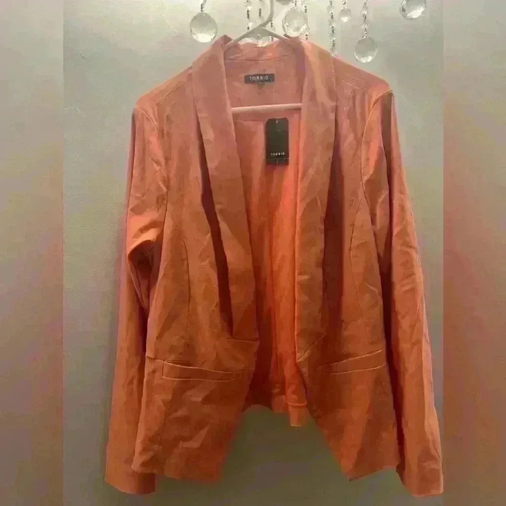 Torrid Coral Lined Long Sleeve Blazer Open Front Pockets Sz 1 NWT
